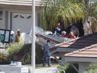 Pequeno avião cai em quintal em San Diego, nos EUA, e dois morrem