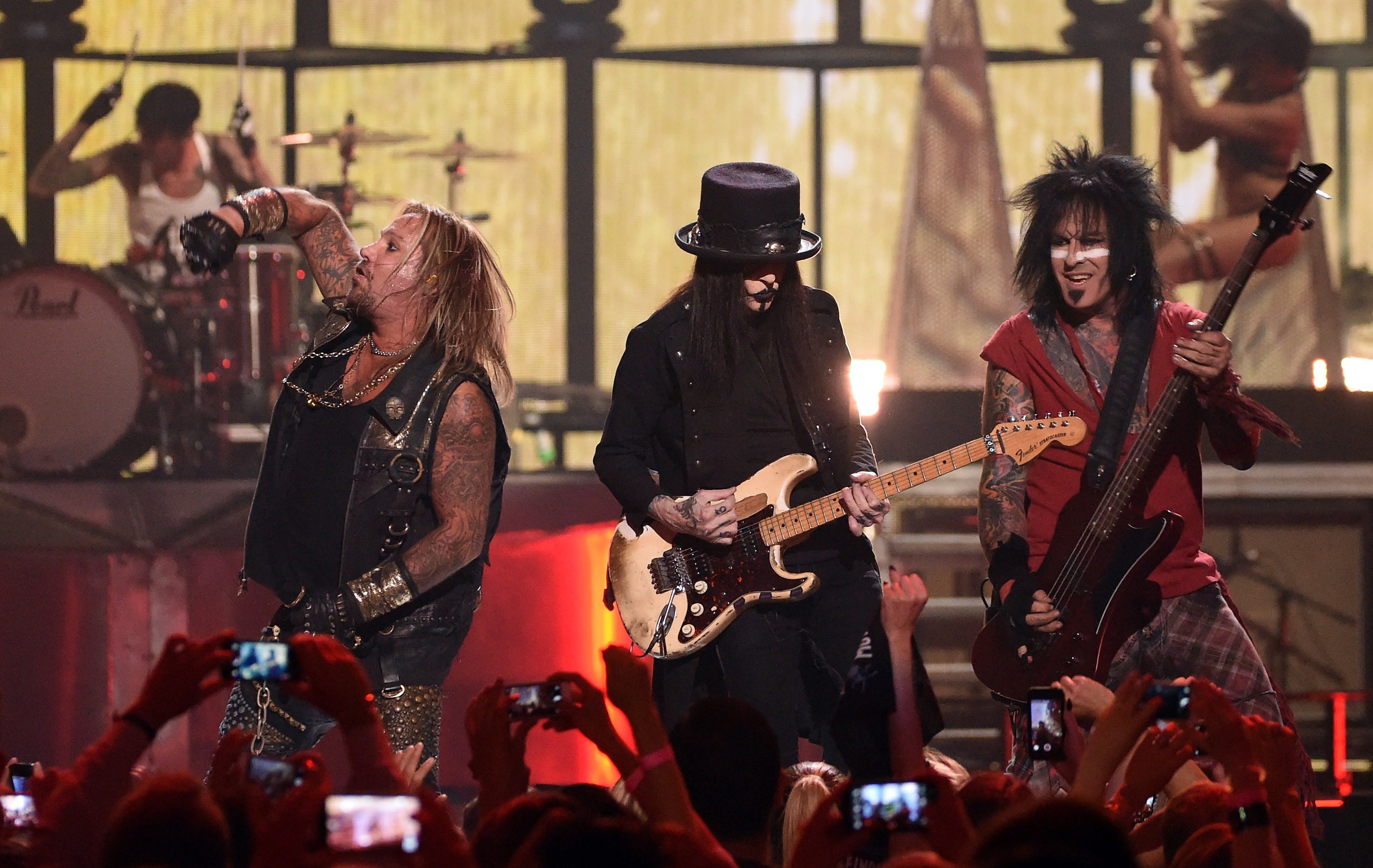 Uma apresentação do Mötley Crüe em 2014 (Foto: Getty Images)