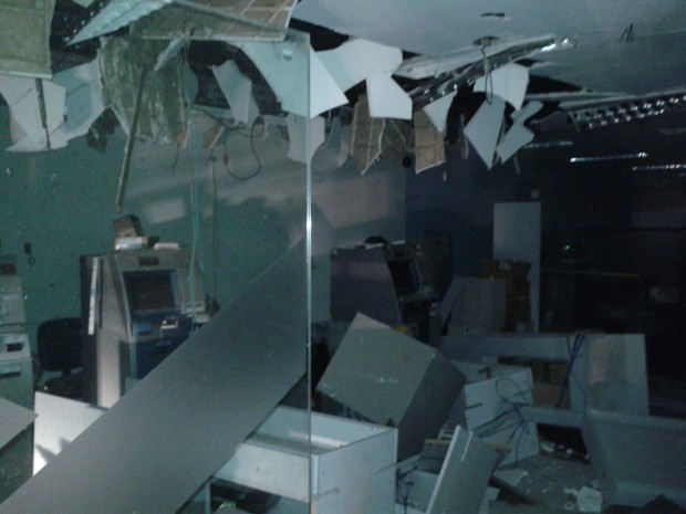 Pela segunda vez no ano, bandidos atacam bancos de Paraibano  (Foto: Divulgação/Polícia)