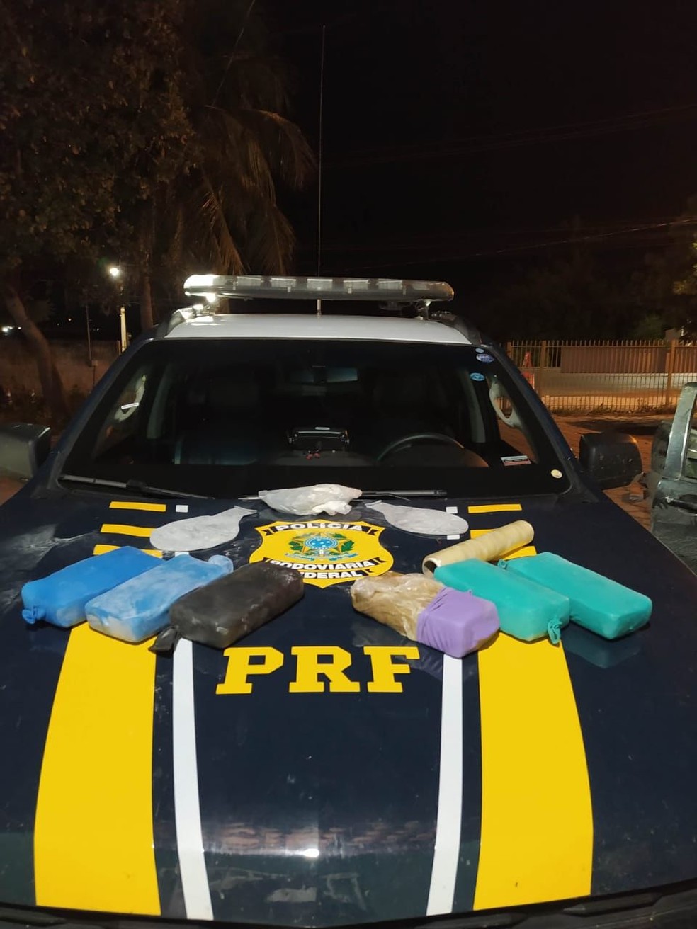 PRF apreende mais de 6 kg de pasta base de cocaína no Sul do Piauí — Foto: Divulgação/PRF-PI