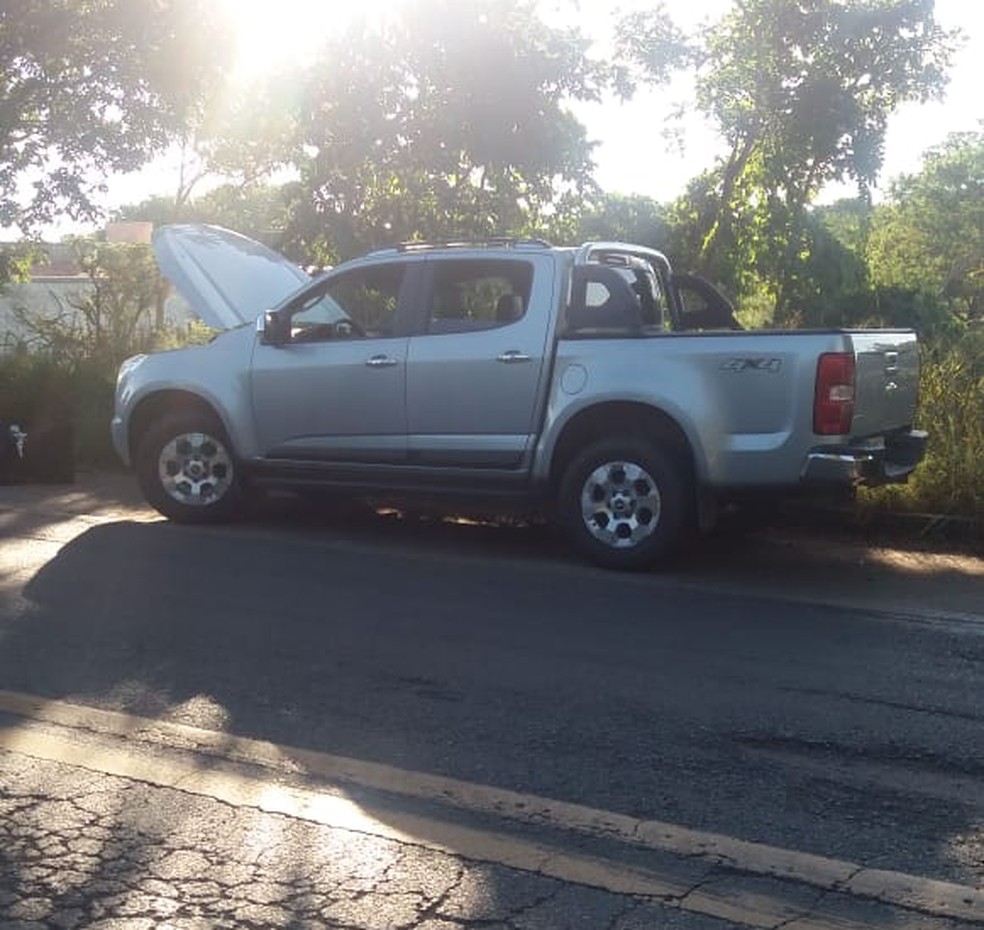 VeÃ­culo foi apreendido na BR-365 durante OperaÃ§Ã£o Semana Santa â Foto: PolÃ­cia RodoviÃ¡ria Federal/ DivulgaÃ§Ã£o