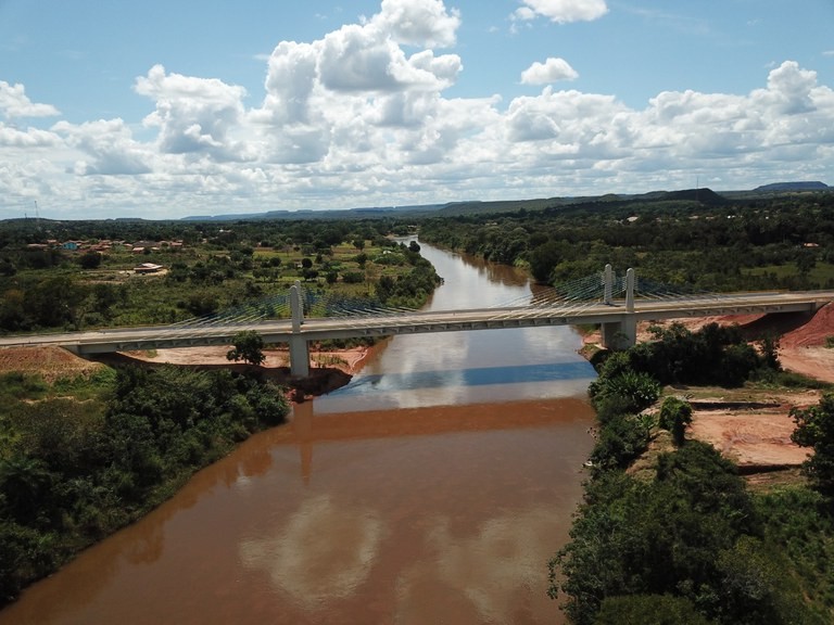 A ponte fica entre Santa Filomena e Alto Parnaíba (MA), na BR-235 (Foto:  Isac Nóbrega/PR)