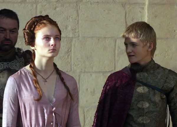 Sophie Turner e Jack Gleeson como Sansa e Joffrey em Game of Thrones (Foto: Reprodução)