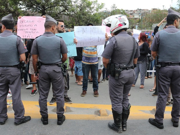 G1 - Estudante cai e morre em escola da Zona Sul de SP, diz PM - notícias  em São Paulo