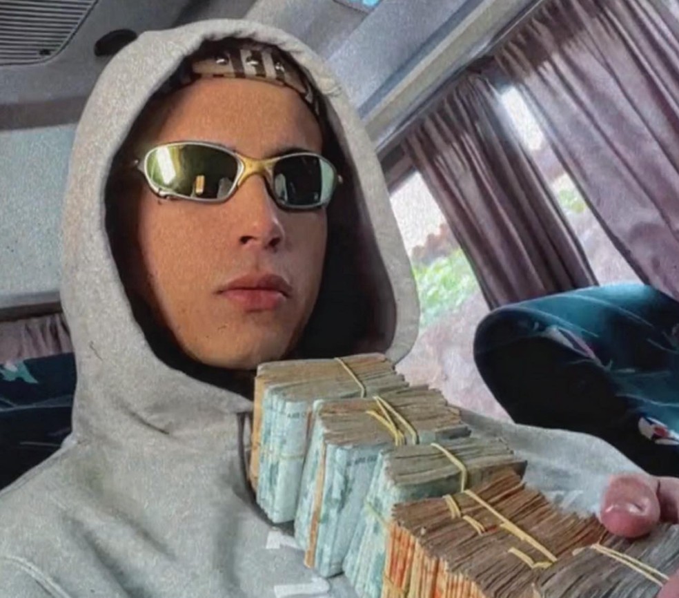 Cantor MC Paiva, em foto publicada em 21 de outubro de 2022 — Foto: Reprodução/Instagram
