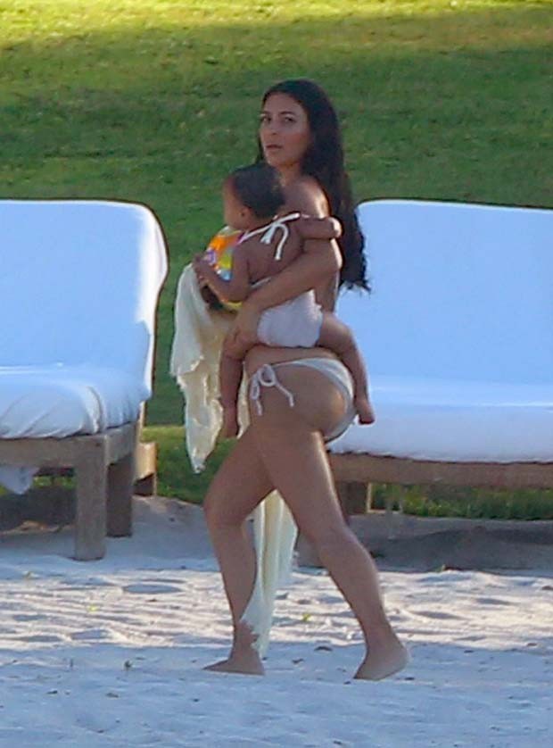 Kim Kardashian e North (Foto: AKM GSI /AKM GSI Brasil)