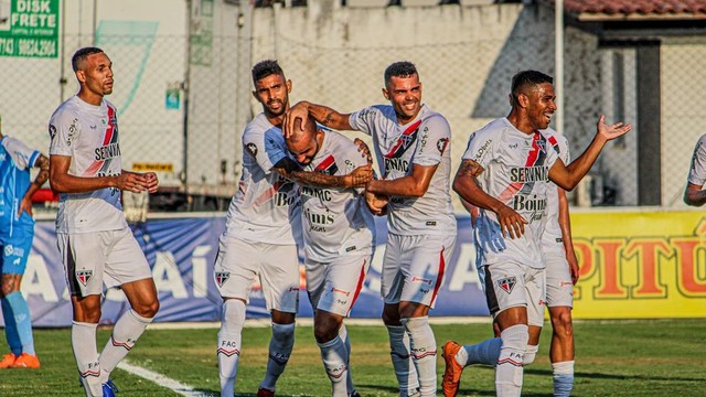 Ferroviário-CE goleia o Paysandu por 5 a 1, no estádio da Cidade Vozão