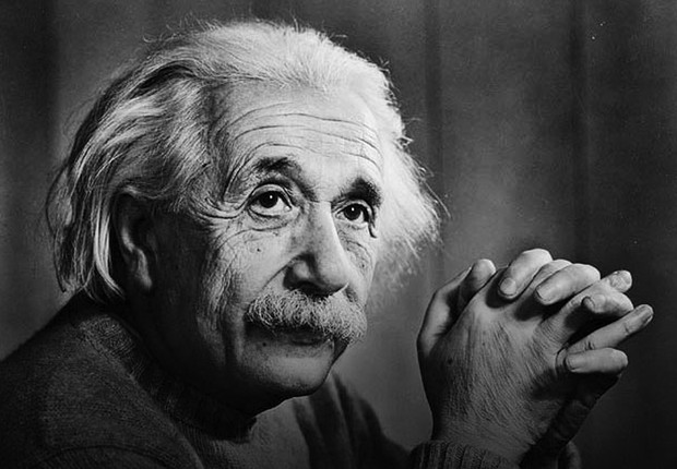 Por que o Albert Einstein fica mais forte quando viaja? - Charada