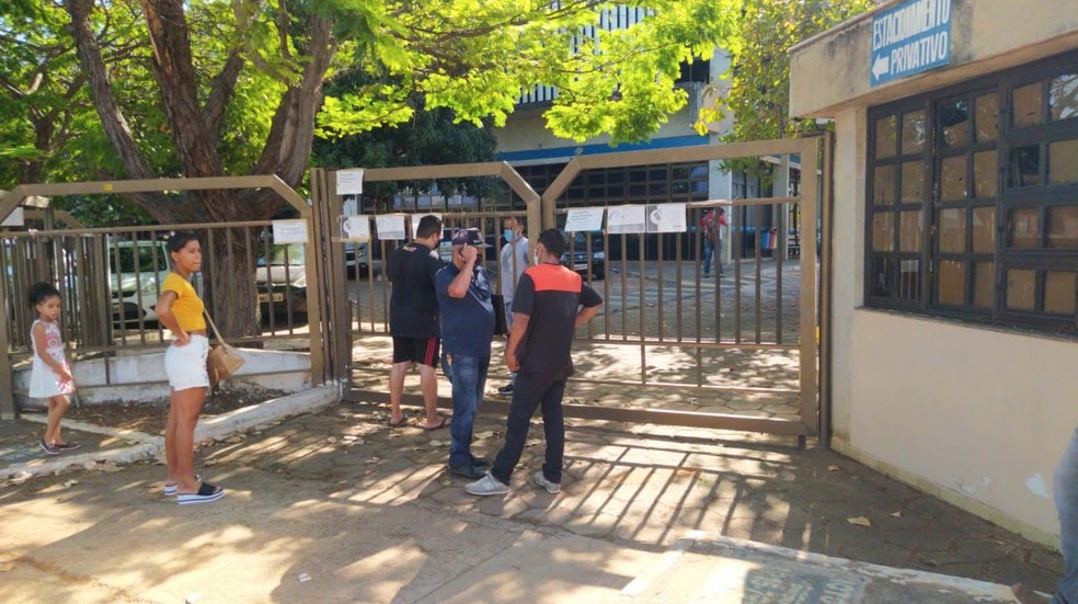 Agências do INSS no Tocantins não retomaram atendimento presencial nesta segunda-feira (14) — Foto: Aurora Fernandes/TV Anhanguera