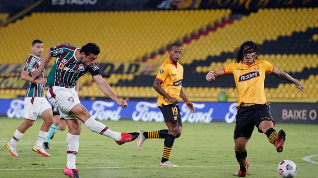 Fred em ação em Barcelona de Guayaquil x Fluminense