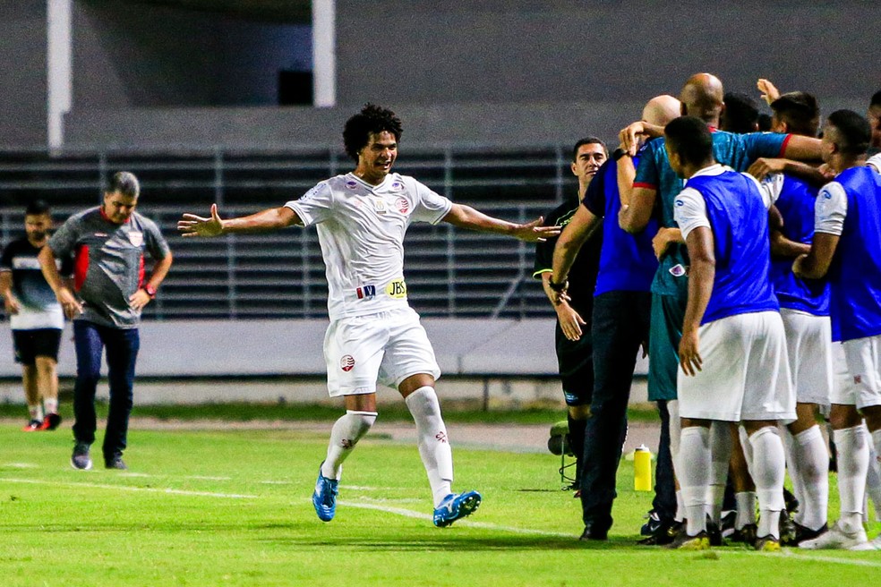 Náutico bateu o CRB de virada no Rei Pelé — Foto: Ailton Cruz/Gazeta de Alagoas