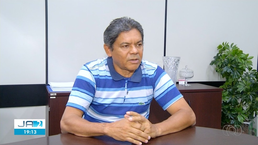 Secretário de administração de Novo Acordo, Sildomar Alves — Foto: Reprodução/TV Anhanguera