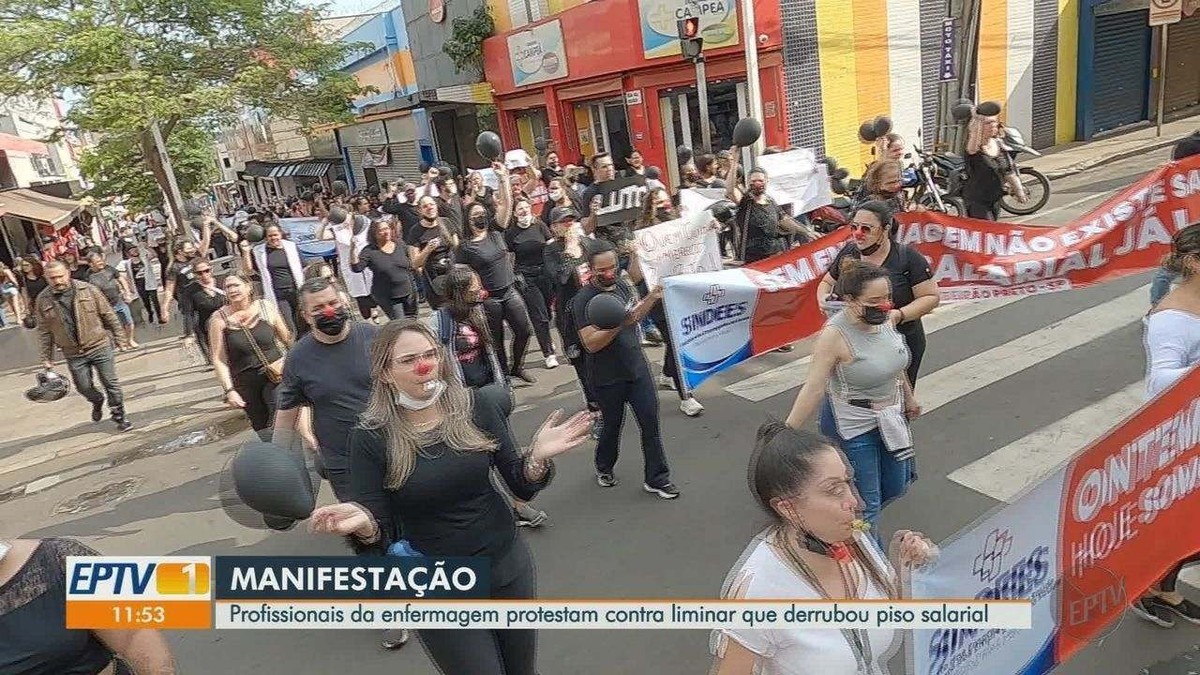 Des infirmières manifestent dans la région de Ribeirão Preto contre la suspension du plancher salarial |  Ribeirao Preto et la France