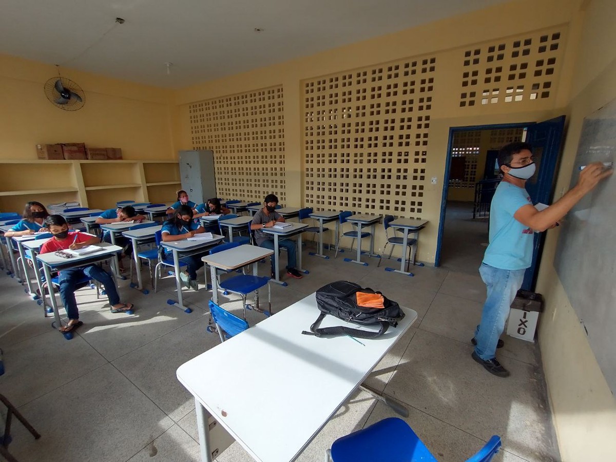 Volta às aulas: Escolas de Belém tem nova etapa de retorno às salas ...