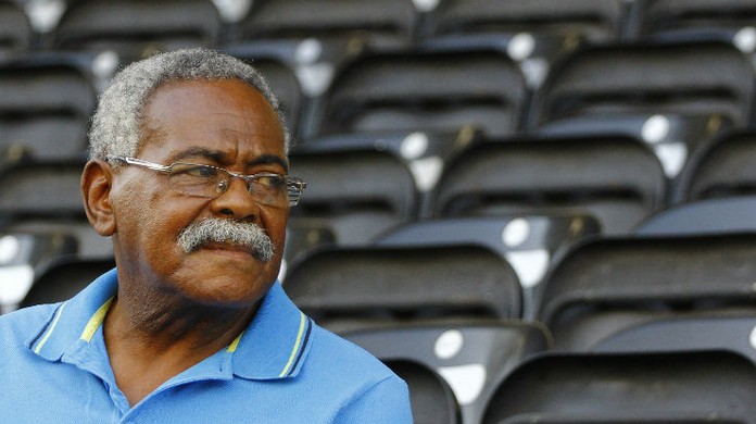 Resultado de imagem para Ídolo do Santos e campeão do mundo em 1962, Coutinho morre aos 75 anos