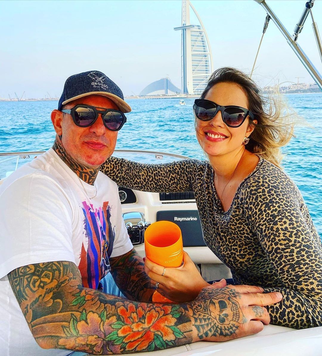 Henrique Fogaça e Carine Ludvic (Foto: Reprodução/Instagram)