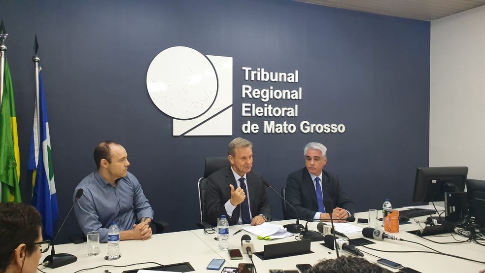 Gilberto Giraldell disse que aguarda publicação do acórdão para tomar decisões — Foto: Lorena Segala/TVCA