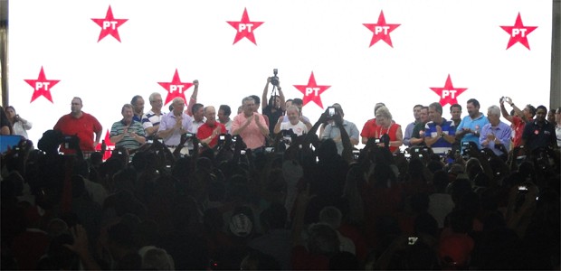 Encontro do PT em Ribeirão Preto reuniu lideranças do partido neste sábado (8) (Foto: Eduardo Guidini/G1)