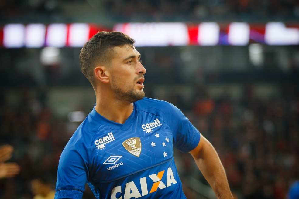 Diretor do Cruzeiro explica inclusão do dinheiro da venda ...