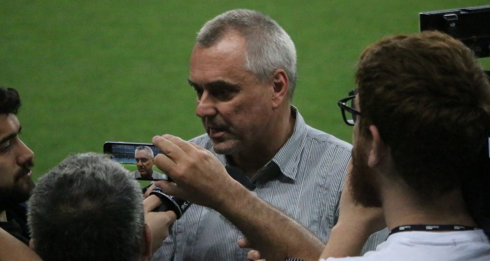 Diretor-jurídico do Grêmio nega vínculo com drone espião e foca na Libertadores