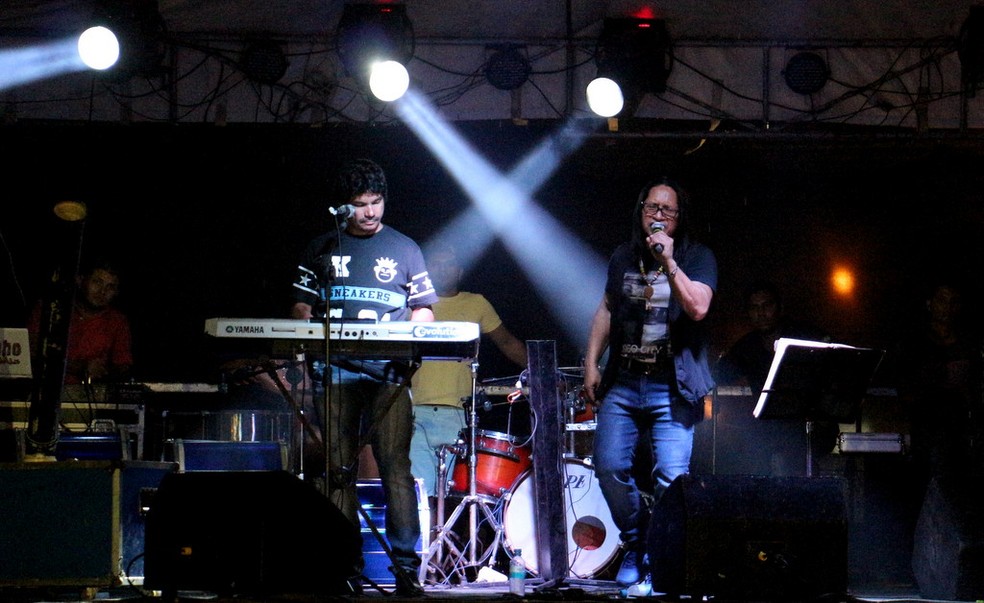 Show com o cantor Batan, em Macapá — Foto: Max Renê/Prefeitura de Macapá