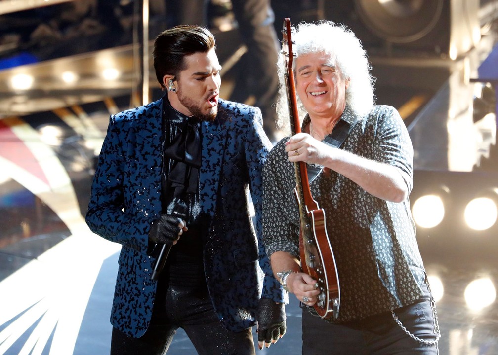 Adam Lambert e Brian May, do Queen, durante performance no Oscar 2019 â€” Foto: Mike Blake/Reuters