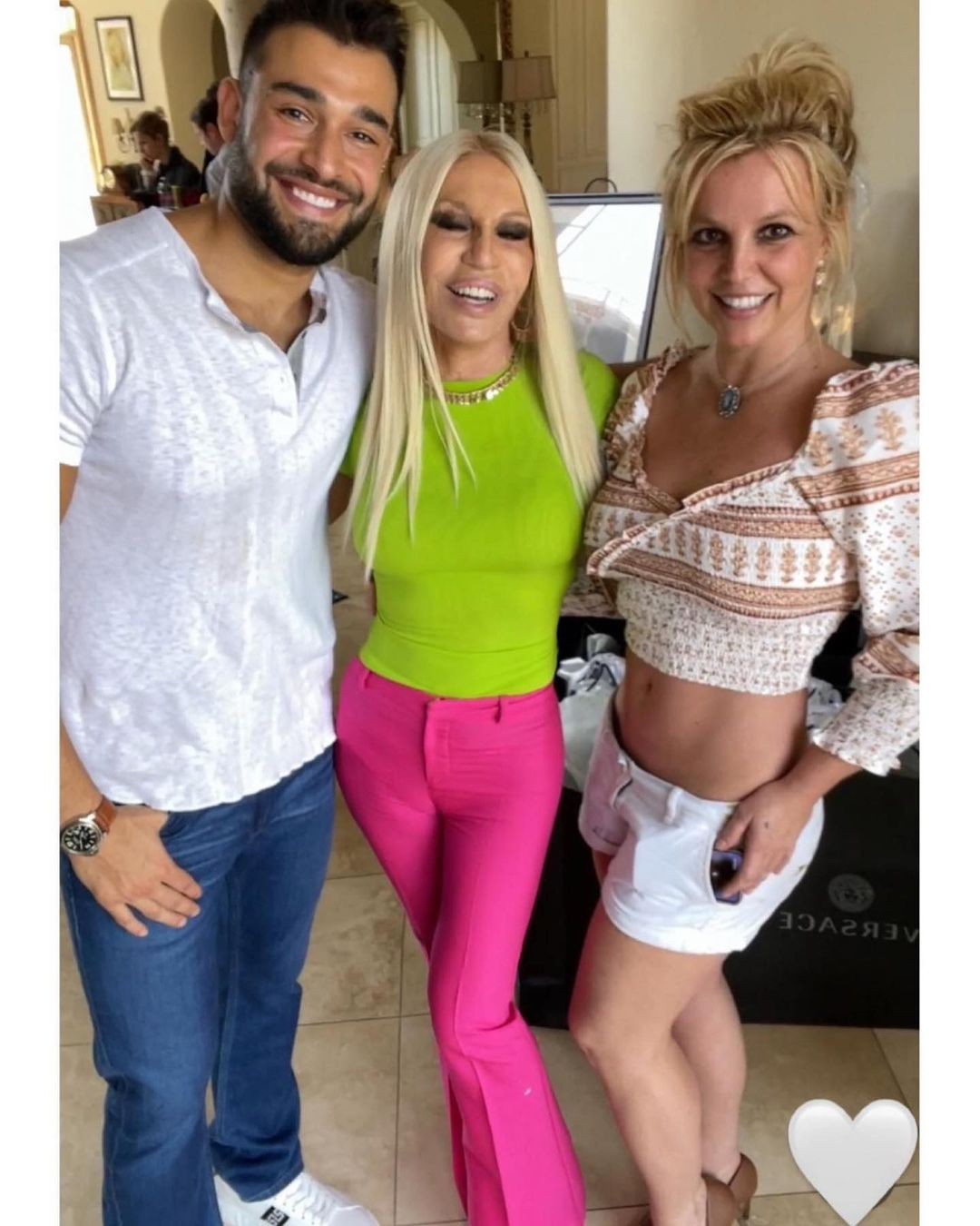 Sam Asghari, Donatella Versace e Britney Spears (Foto: Reprodução/Instagram)