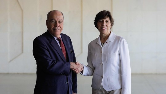 Presidente da França deve vir ao Brasil ainda neste semestre, afirma chanceler francesa