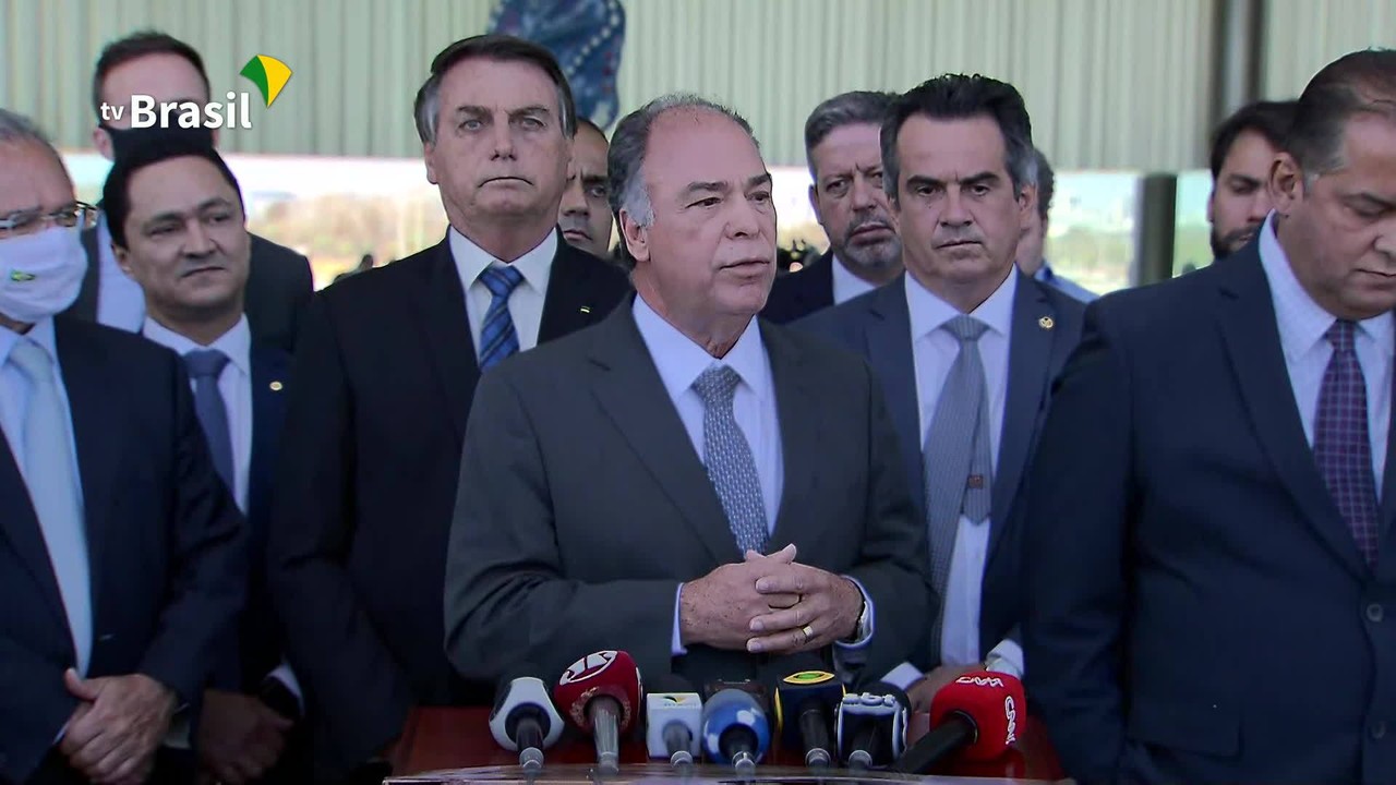 'O Brasil está saindo mais forte´, diz Fernando Bezerra sobre o auxílio emergencial
