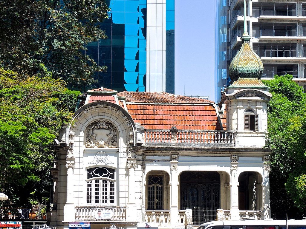 Residência Joaquim Franco de Melo, construída em 1905, é o palacete mais antigo da Avenida Paulista (Foto: Haresdp/Wikimedia Commons)