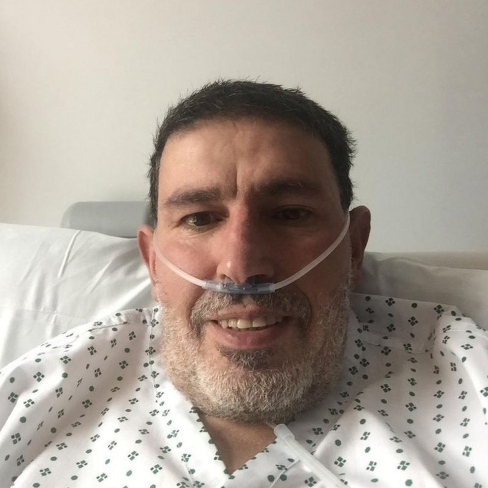 Abderrahmane Fadil: 'Gostaria de poder ir a cada pessoa que se recusa a receber a vacina e dizer: isso é uma questão de vida ou morte' — Foto: BBC