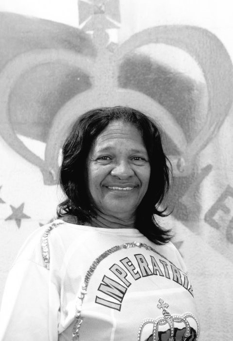 Maria Helena, 'eterna porta-bandeira' da Imperatriz, morre no Rio aos 76 anos