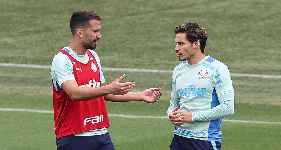 Palmeiras anuncia as renovações de Raphael Veiga, Marcelo Lomba e Luan