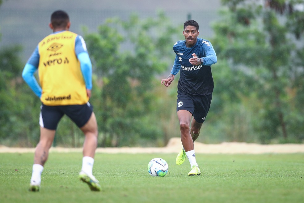 Grêmio esfria interesse do Palmeiras em Jean Pyerre, clube gaúcho não quer negociar o jogador