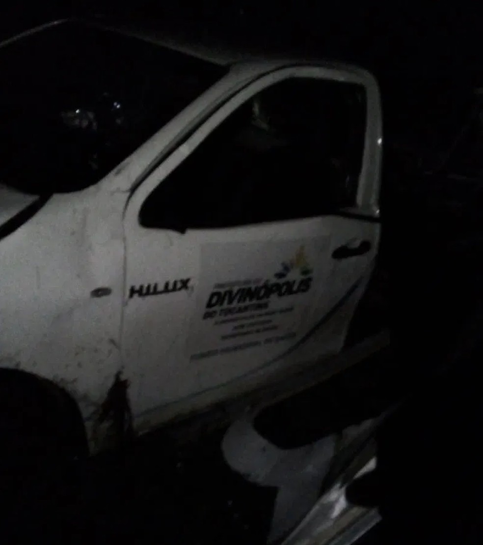 Ambulância pertende ao município de Divinópolis do Tocantins — Foto: Divulgação/Corpo de Bombeiros