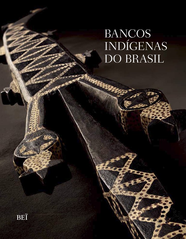 Livro de design reúne coleção de bancos indígenas  (Foto: Divulgação)
