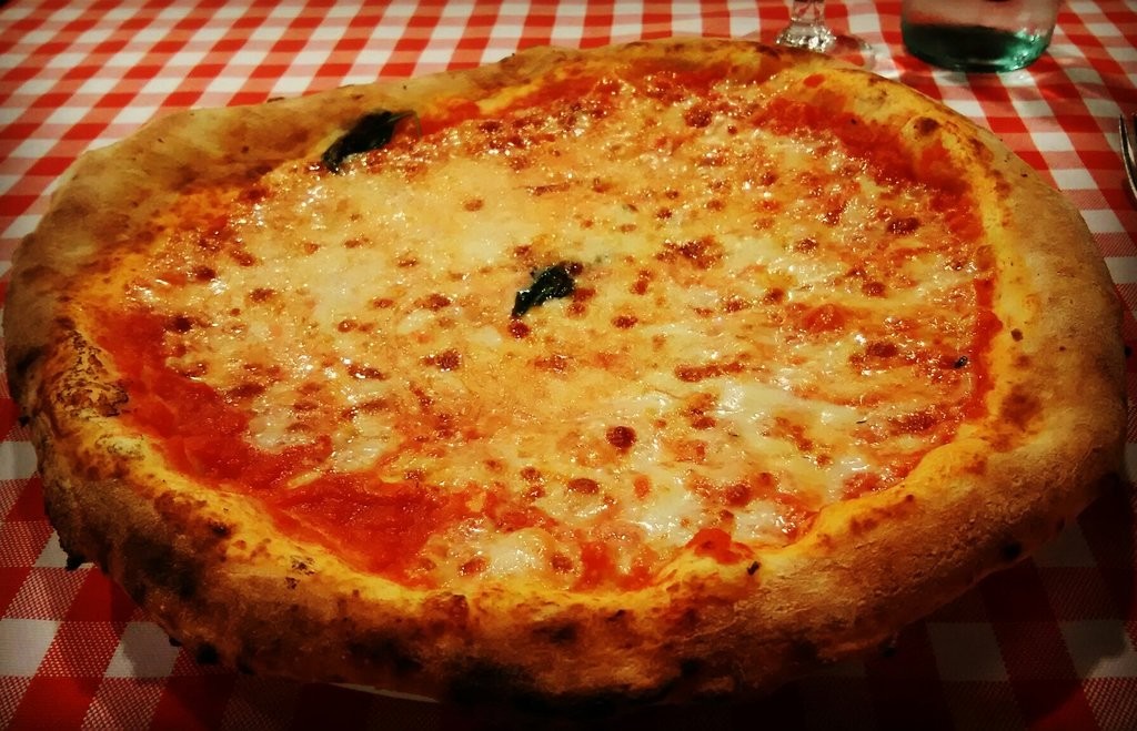 A pizza italiana é um item indispensável no roteiro gastronômico (Foto: Reprodução / TripAdvisor)