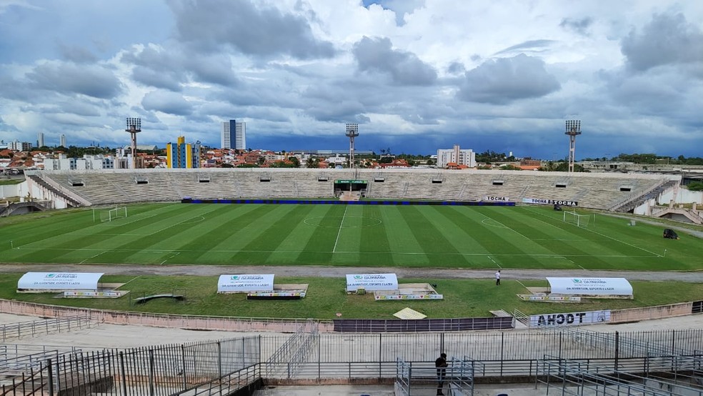 Estádio Amigão, em Campina Grande — Foto: Mário Aguiar / ge