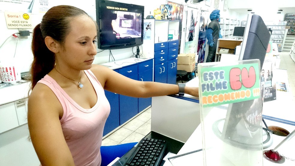  A balconista Miriam Cristina de Souza diz que vai sentir saudade das amizades que fez com os clientes: 