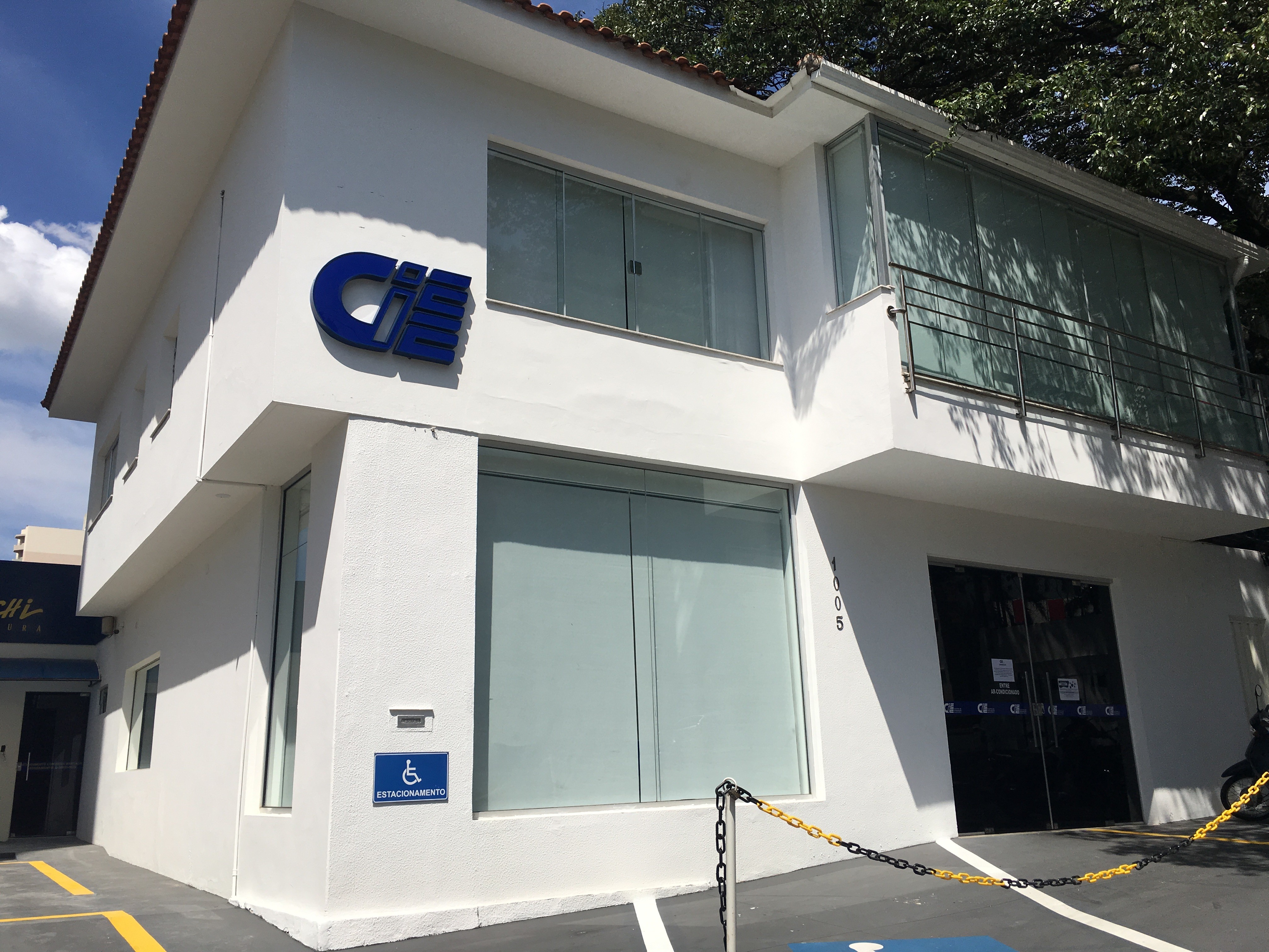 Oportunidades de estágio têm bolsa-auxílio de até R$ 1,3 mil para estudantes da região de Presidente Prudente