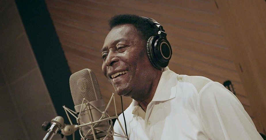 Gênio do futebol, Pelé fez jogadas no campo da música como cantor e compositor