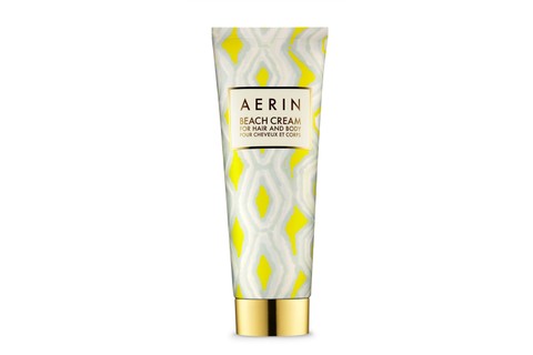 Beach Cream for hair and body, Aerin (US$ 45 no e-commerce da marca): com brilho suave e fragrância floral, pode ser usado no corpo e no cabelo
