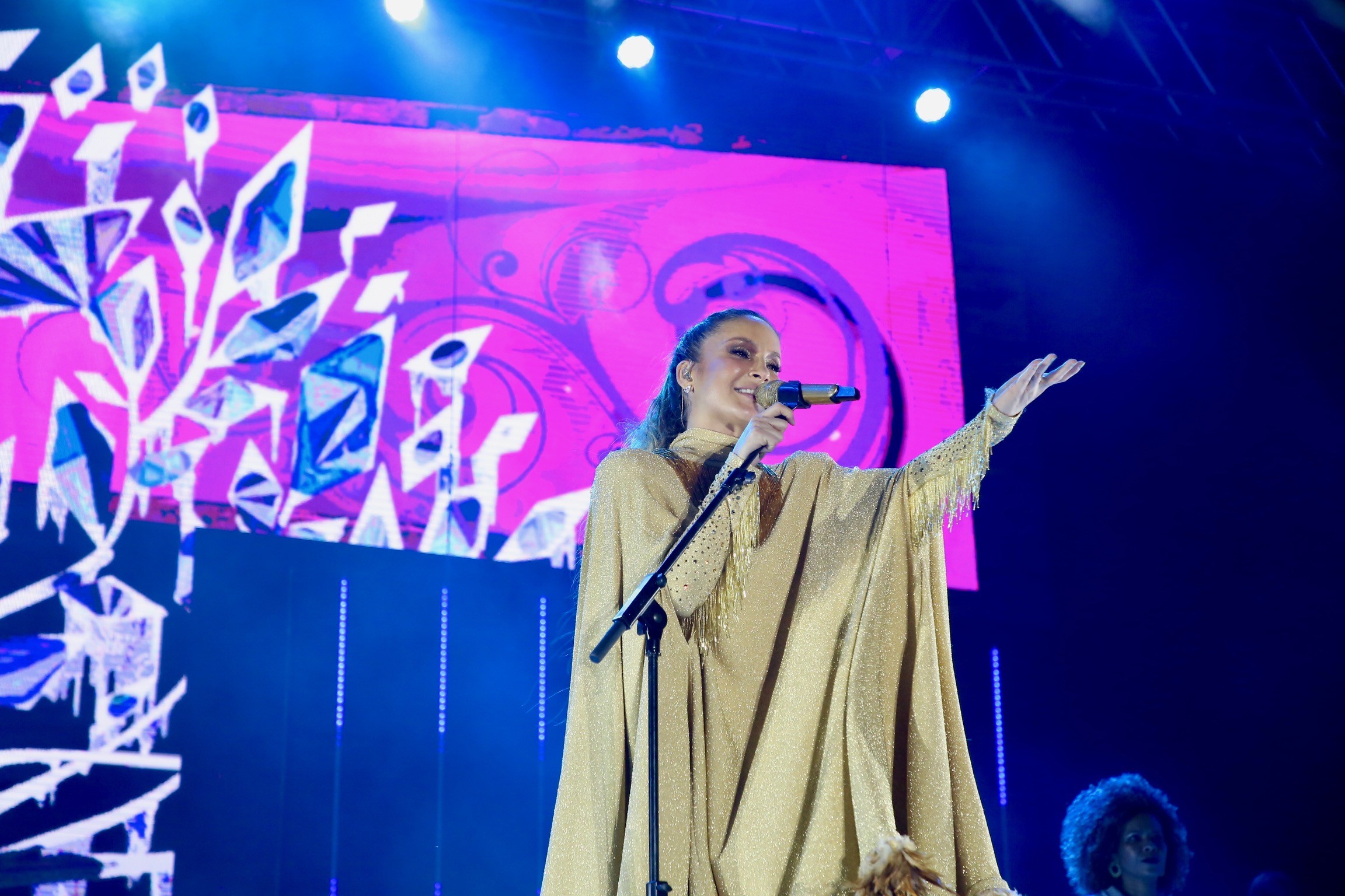 Claudia Leitte volta aos poucos com nova turnê (Foto: Brazil News)