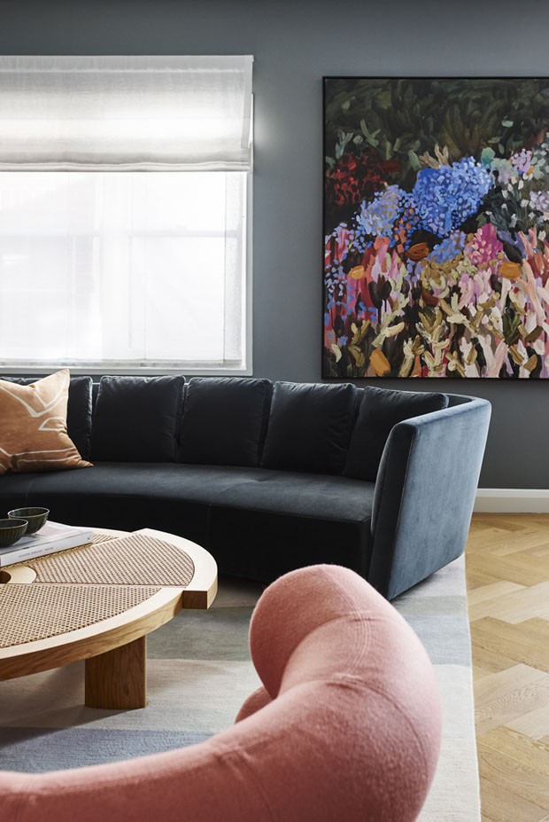 Décor do dia: sala de estar com poltronas coloridas (Foto: Divulgação)