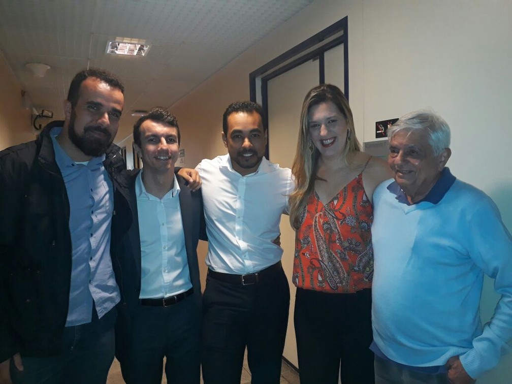 Enquanto Alunos Humilham Professor Gratidao Leva Outros A Saldar Divida De Mestre Aposentado No Rj Regiao Serrana G1