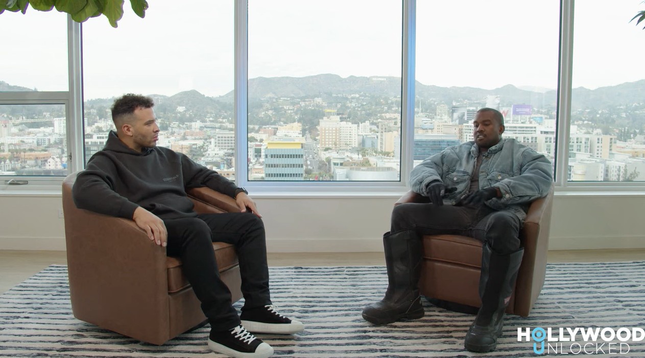 Kanye West em entrevista ao canal Hollywood Unlocked (Foto: Reprodução/YouTube)