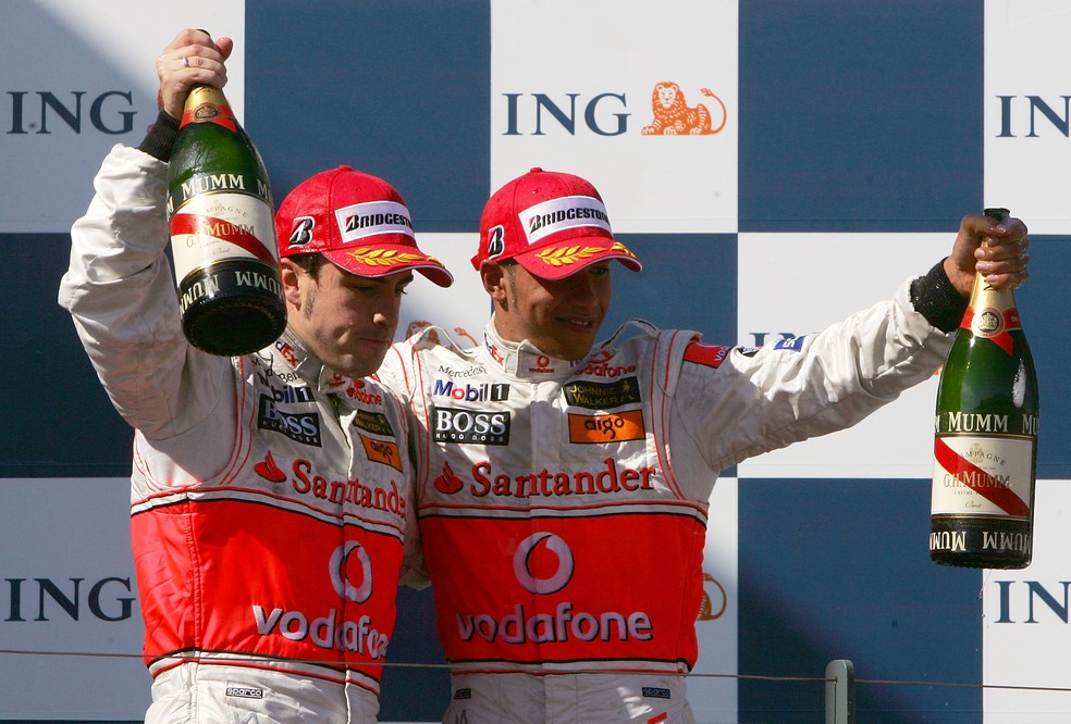 Lewis Hamilton subiu ao pódio logo na primeira corrida, na Austrália, em 2007 — Foto: Getty Images