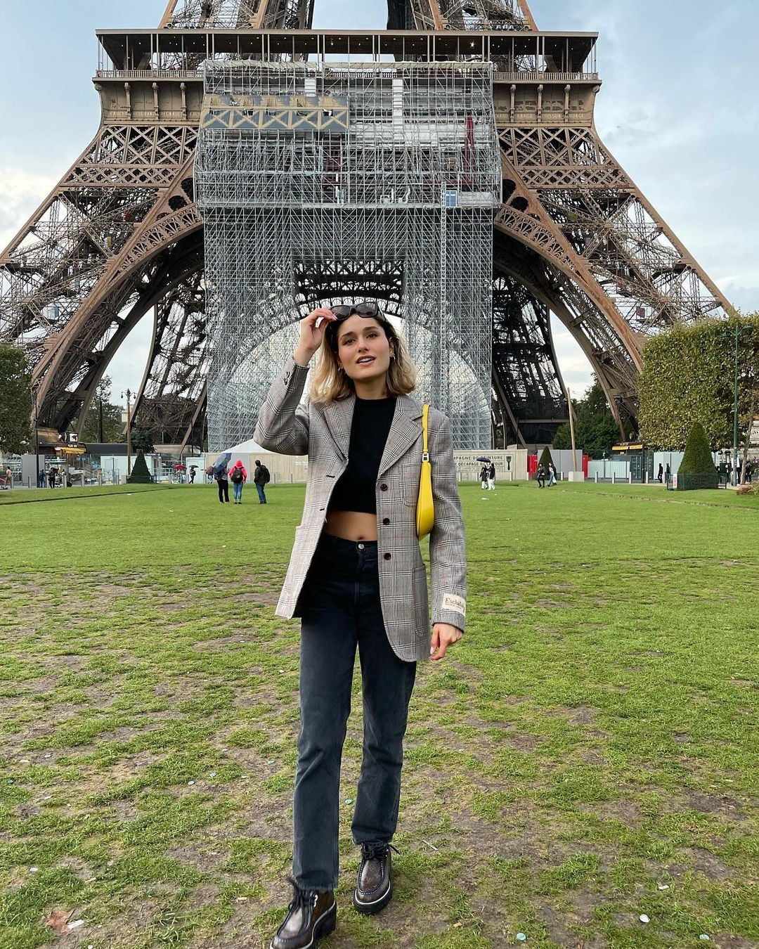 Sasha Meneghel publica álbum de fotos em Paris e ganha elogios dos ...