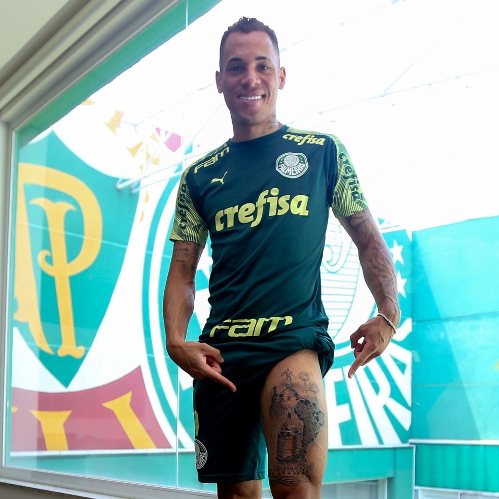 Fotos Breno Lopes Mostra Tatuagem Em Alusao A Titulo Da Libertadores Pelo Palmeiras Palmeiras Ge
