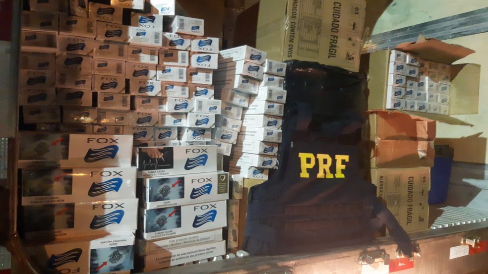 Produtos estavam escondidos em panetones, segundo a PRF — Foto: Polícia Rodoviária Federal (PRF)